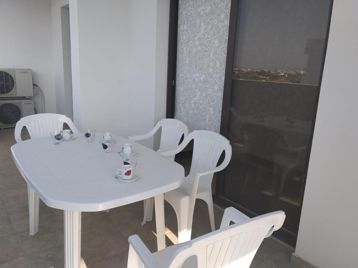 Horizon Luxury Apartment 4 Larnaca Dış mekan fotoğraf